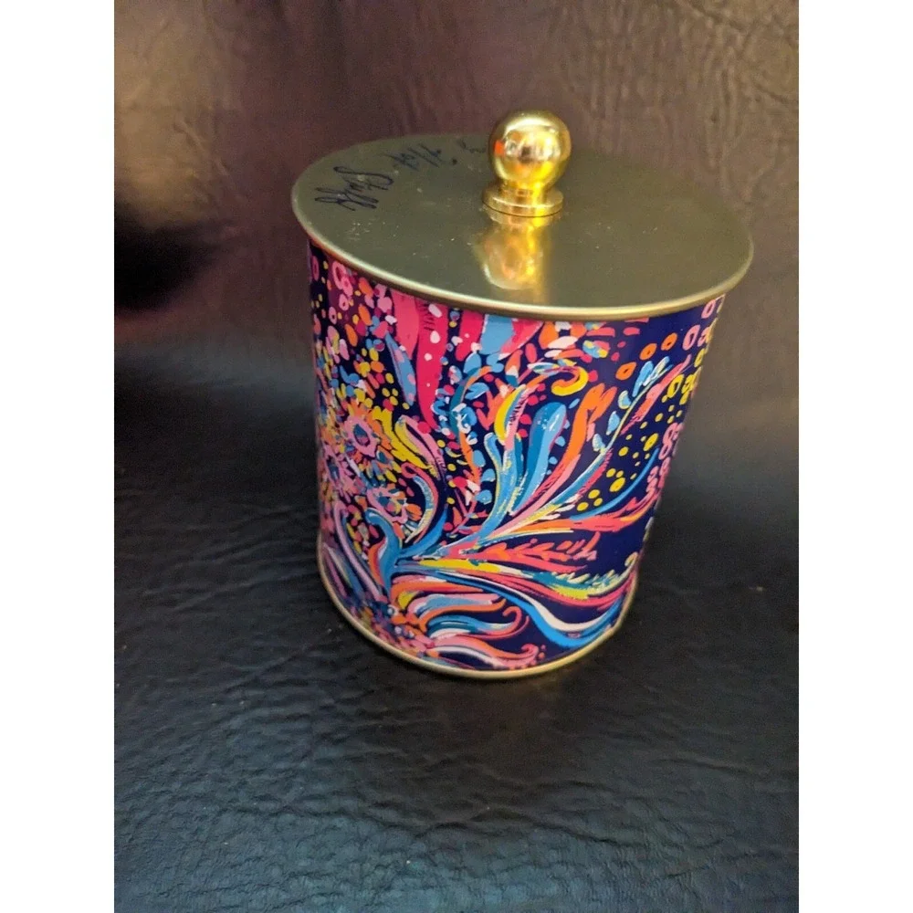 Lilly Pulitzer Beach Loot Large Candle Lilly s Jungle Scent Lidded Soy Blend NEW